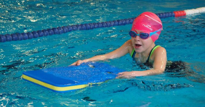 Cours de natation enfants